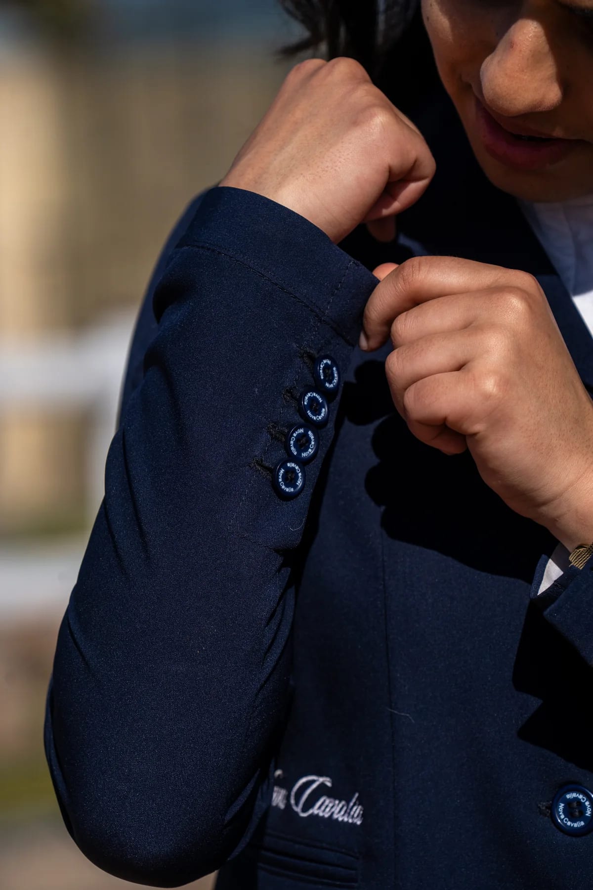 Detail des boutons de la veste de concours
